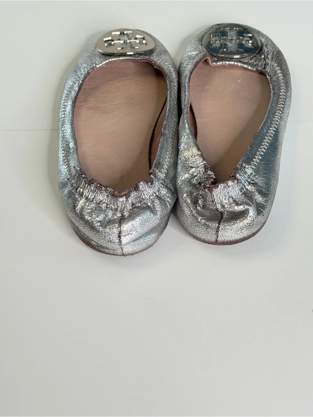 Tory Burch Minnie Travel Metallic Silver Leather Logo Ballet Flats